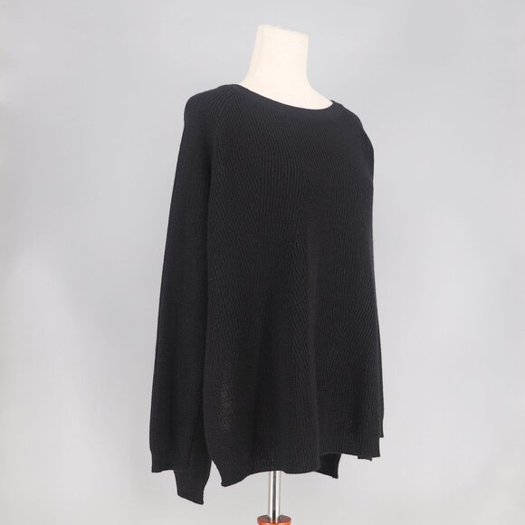 MER SEA Camden Button Back Crewneck Long Sleeve Sweater in Black OS - Picture 2 of 8